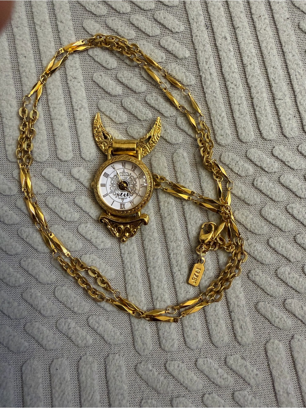 Vintage 1928 Jewelry Co Gold-Tone Swivel Pendant Watch Necklace 32’ Ladies - Picture 10 of 15